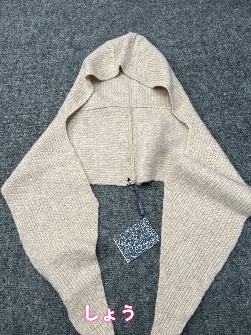 Paloma wool ホワイト フード付きニット帽