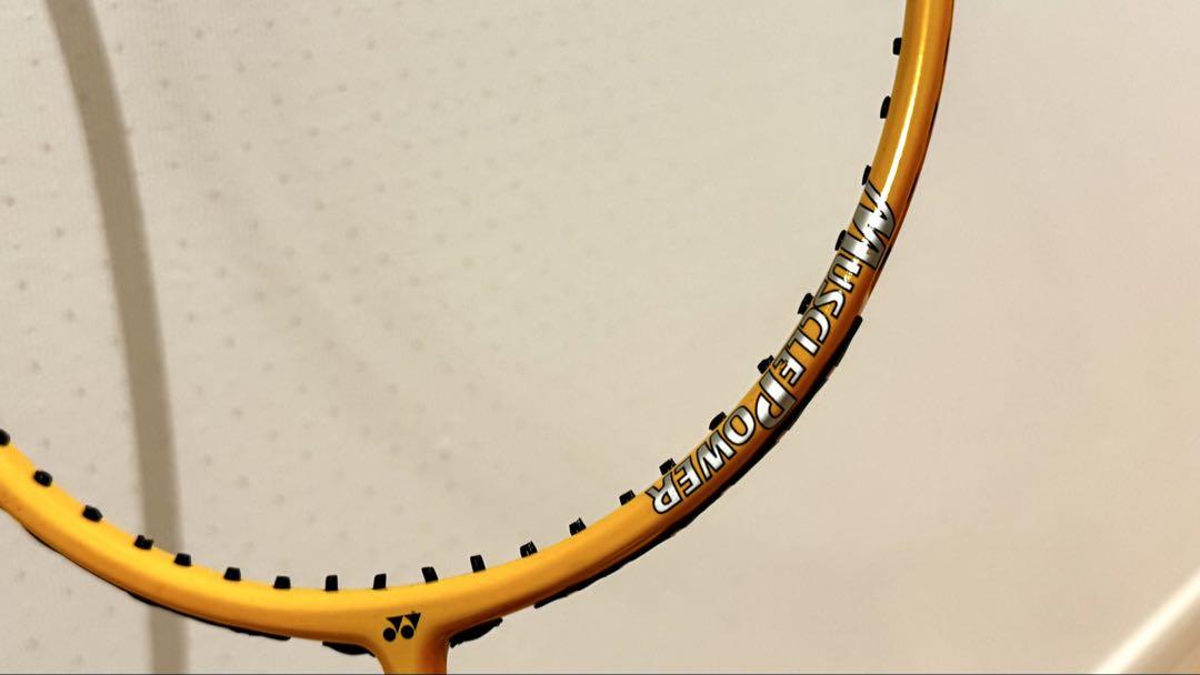 美品　ヨネックスMUSCLE POWER 90 3UG4