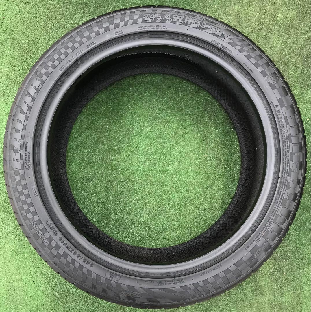 245/45 R19、RADAR Dimax R8 + RFTラジアルタイヤ