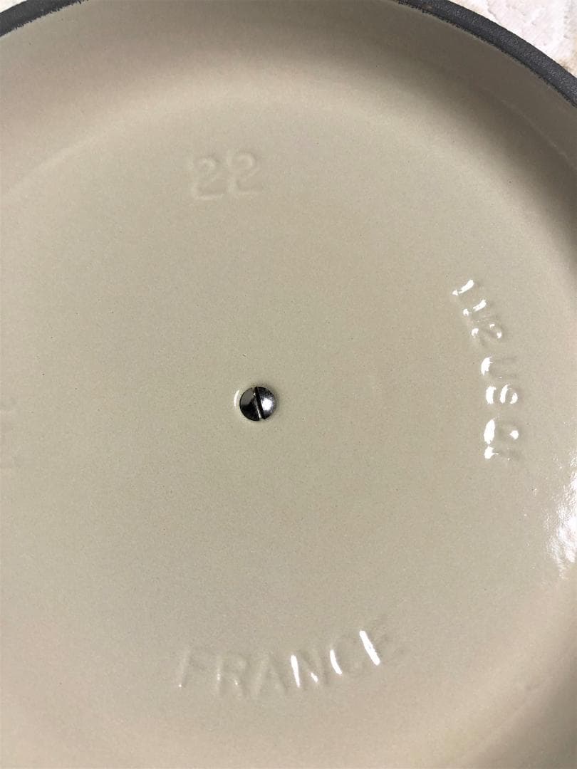 【新品】ルクルーゼ鍋22cmビュッフェ・キャセロール Le Creuset 【新品】ルクルーゼ鍋22cmビュッフェ・キャセロール Le Creuset