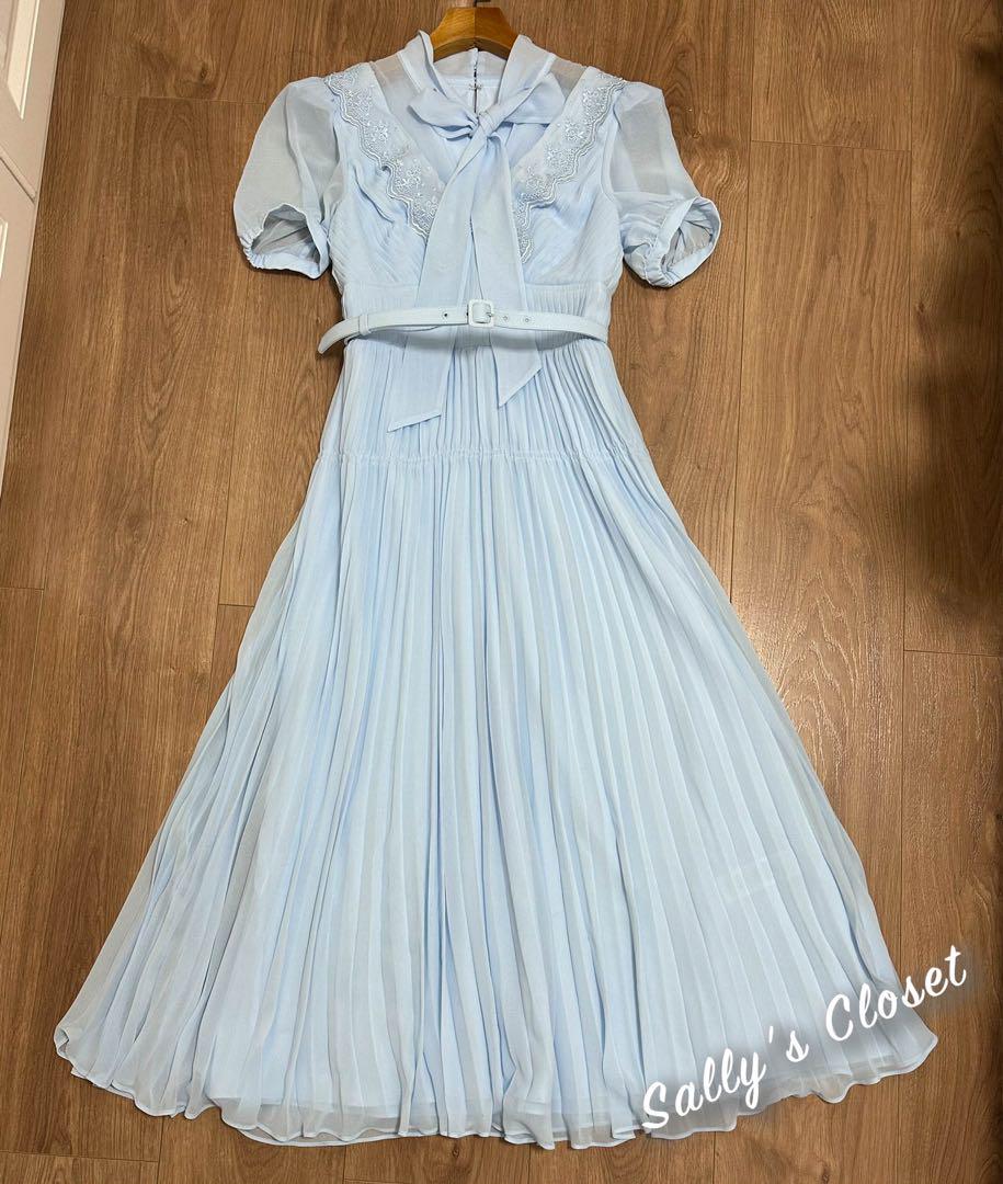 ❤️24新作 新品♡ SelfPortrait 水色ひざ丈ワンピース♡ A42