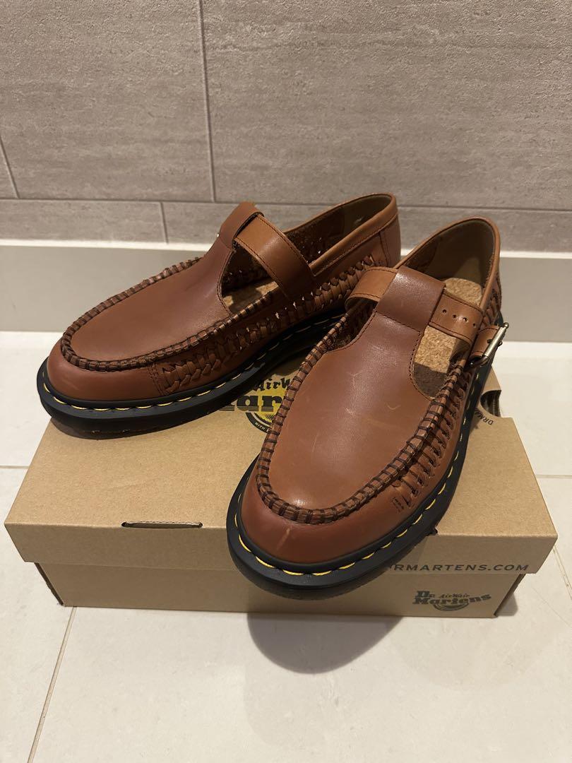Dr. Martens Adrian T Bar 新品