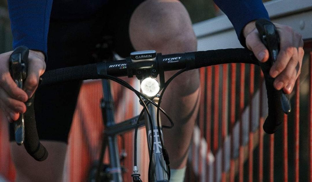 Knog PWR CAMPER FLASHLIGHT 600L サイドマウント付 - メルカリ