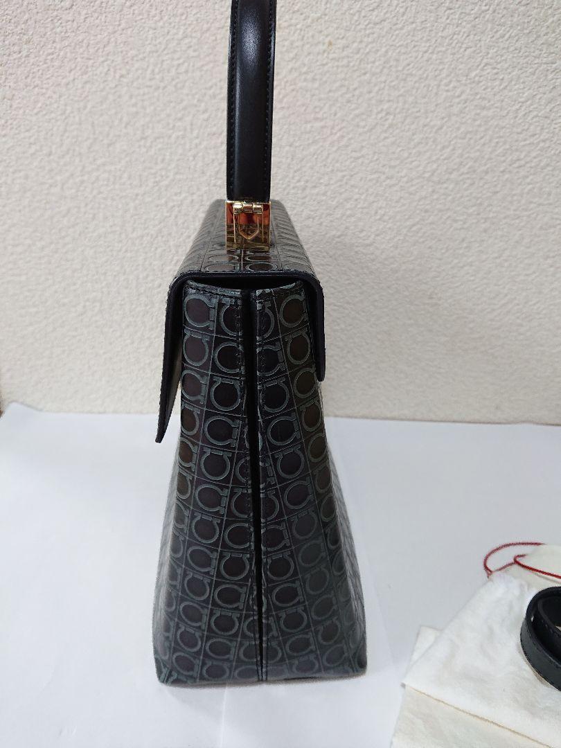 Salvatore Ferragamo ガンチーニ 型押し レザー 2way バッグ