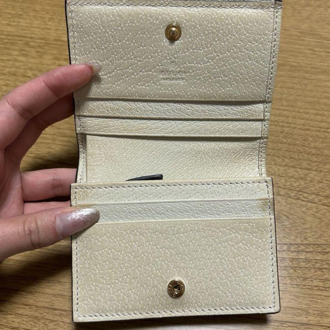 グッチ　折りたたみ財布　二つ折り財布