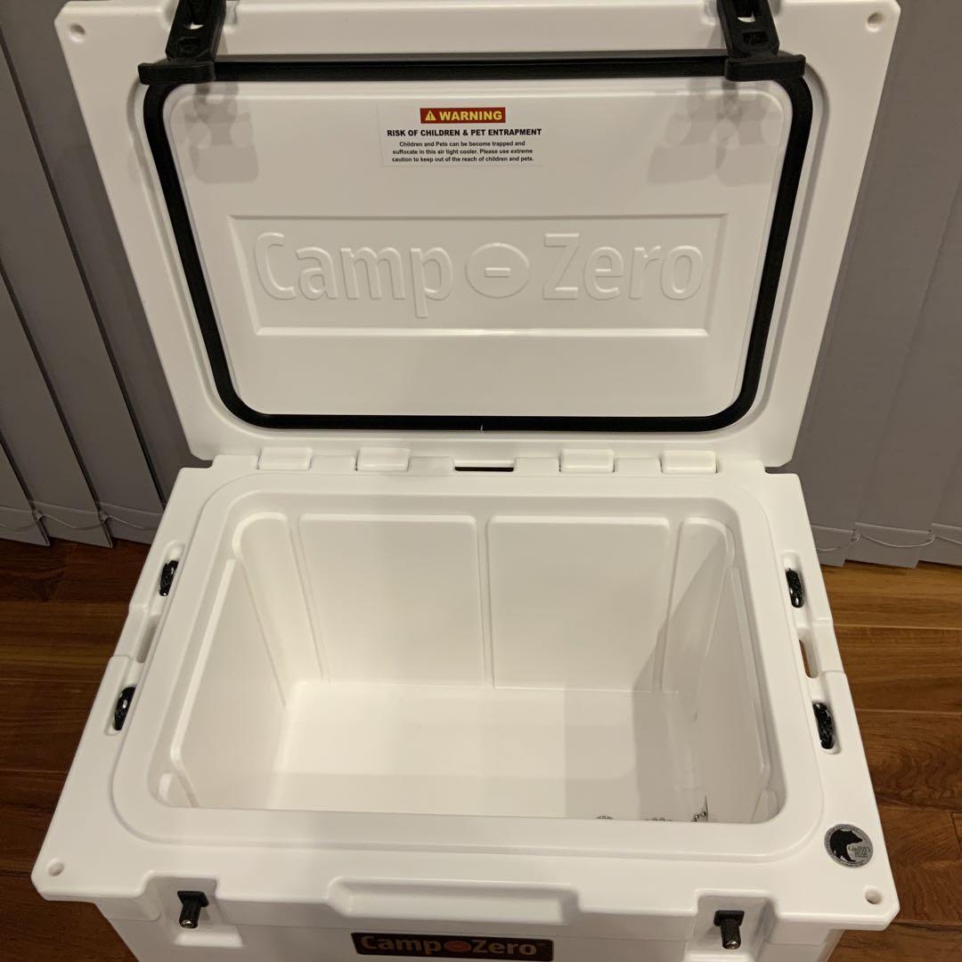 美品♡Camp-Zero キャンプゼロ クーラーボックス 40L ベージュUSA キャンプゼロ 40L ロトモールドクーラーボックス ベージュ
