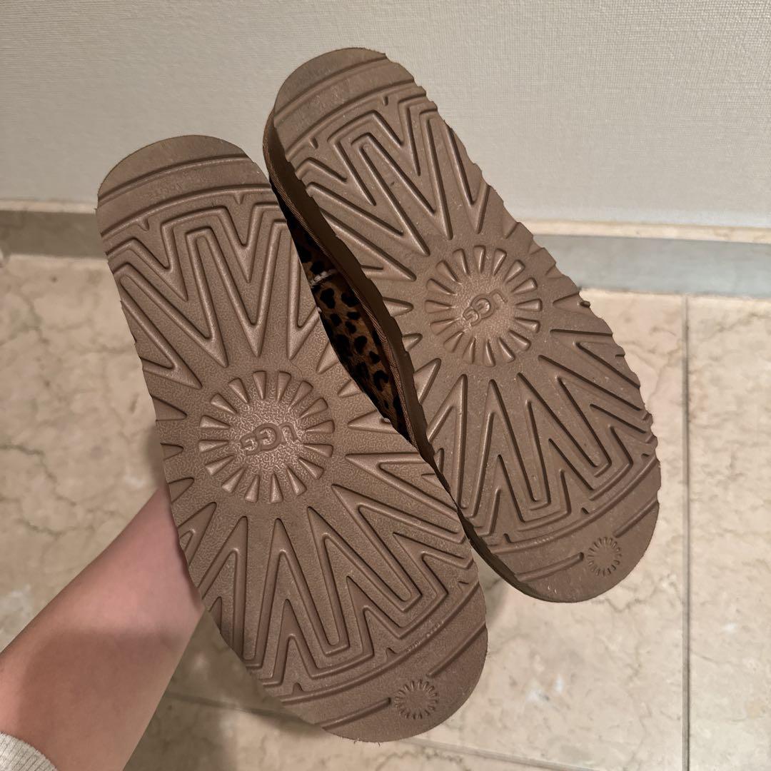 UGG ヒョウ柄 ムートンブーツ 24cm