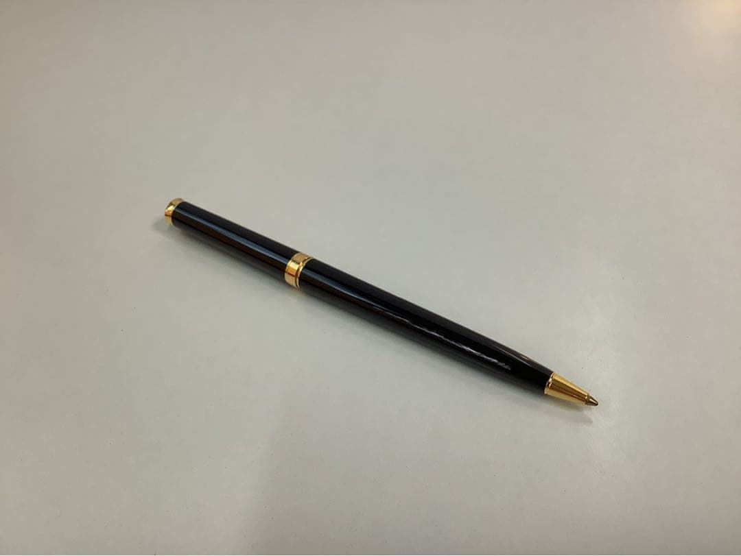 試し書きのみ MONTBLANC noblesse oblige ボールペン 注目すべきモンブランの細軸ボールペン！【ノブレスとノブレス