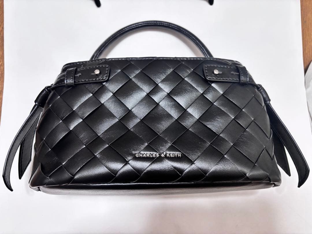 msmg★ CHARLES & KEITH ハンドルバッグ