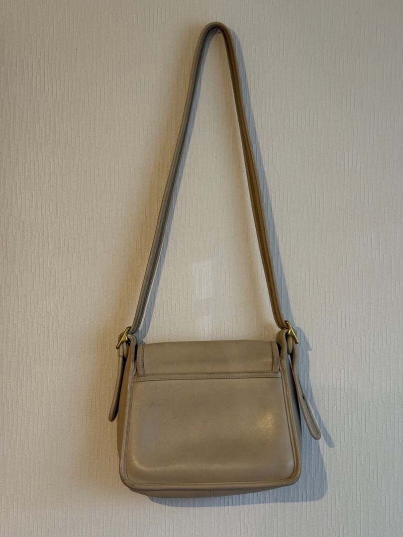 old coach アイボリーショルダーバッグ