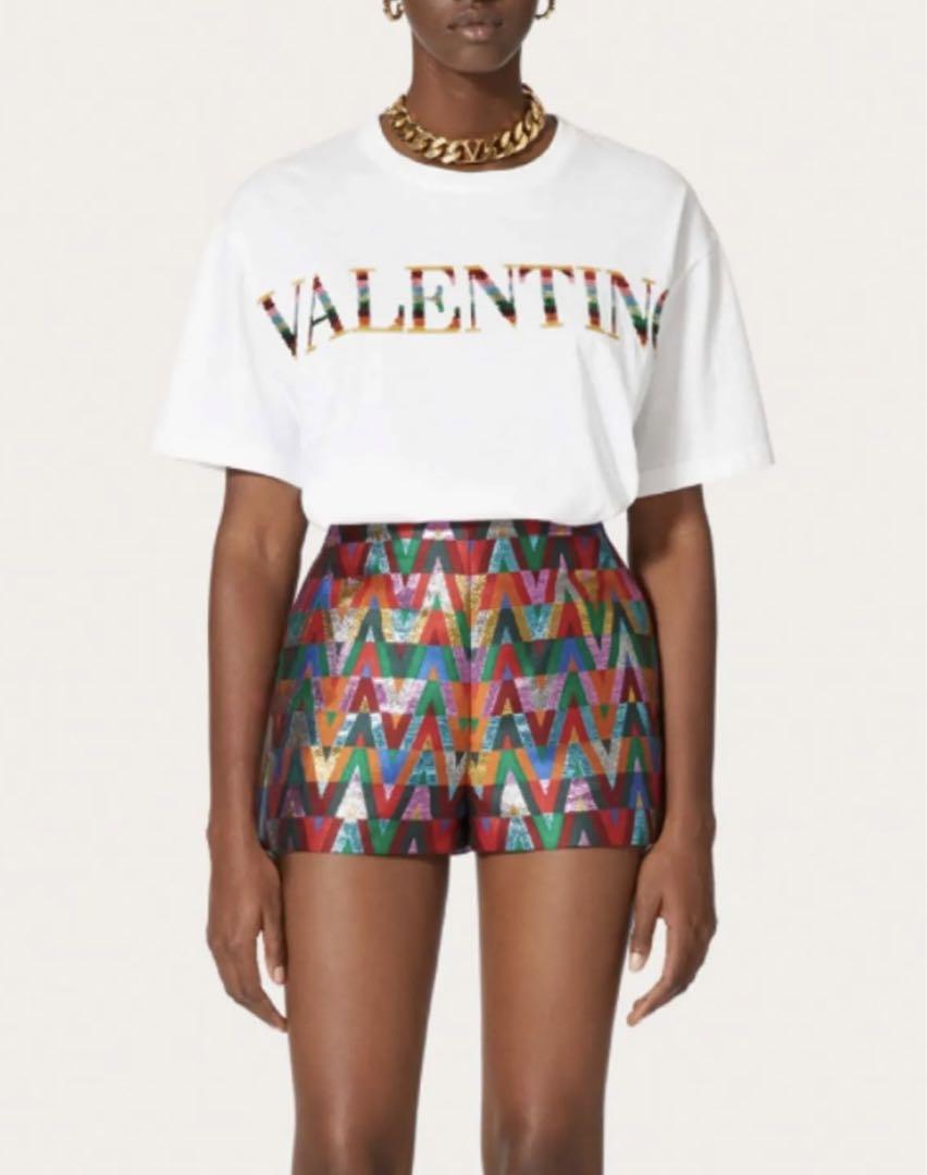 VALENTINO  ロゴTシャツ