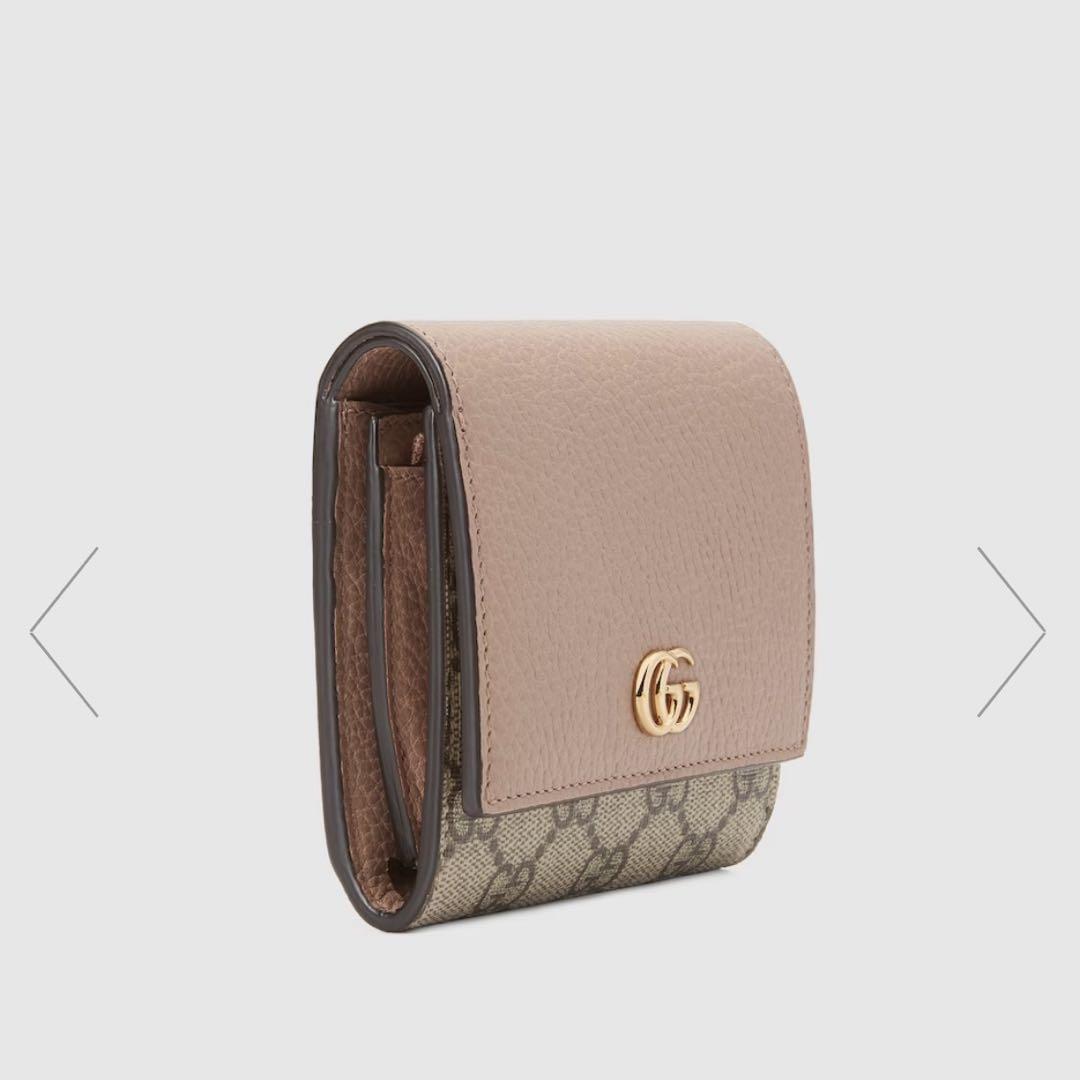 GUCCI 二つ折り財布 ピンク GGパターン