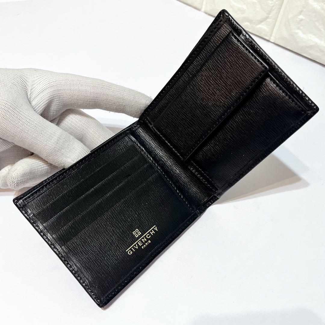 【未使用 希少】GIVENCHY ロゴ型押し レザー 二つ折り財布 ブラック