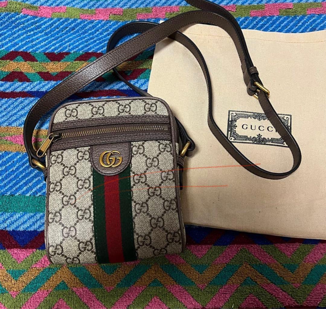 GUCCI GGモノグラム ショルダーバッグ