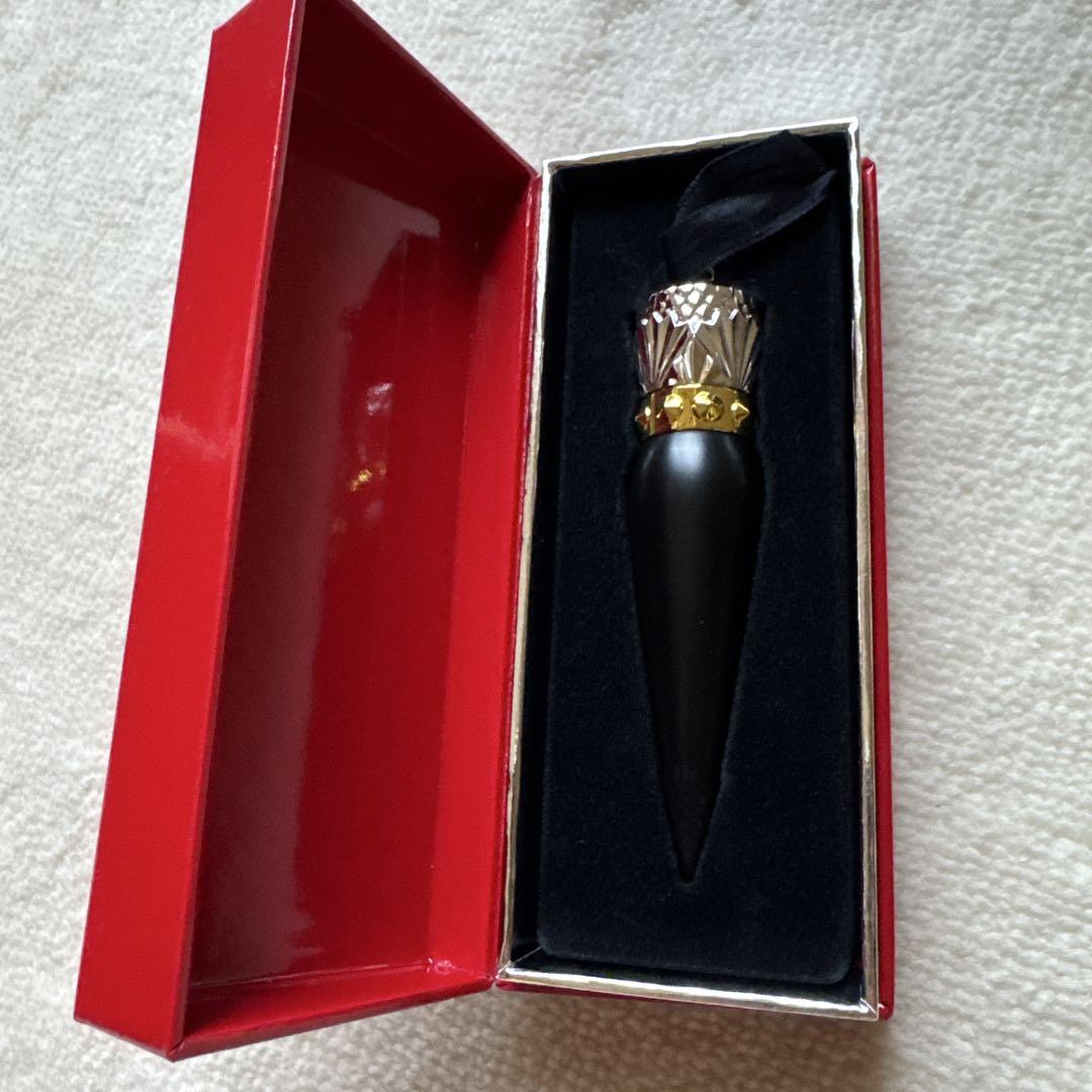 未使用クリスチャンルブタン リップ ベルベットマット　ジャッキー　002M