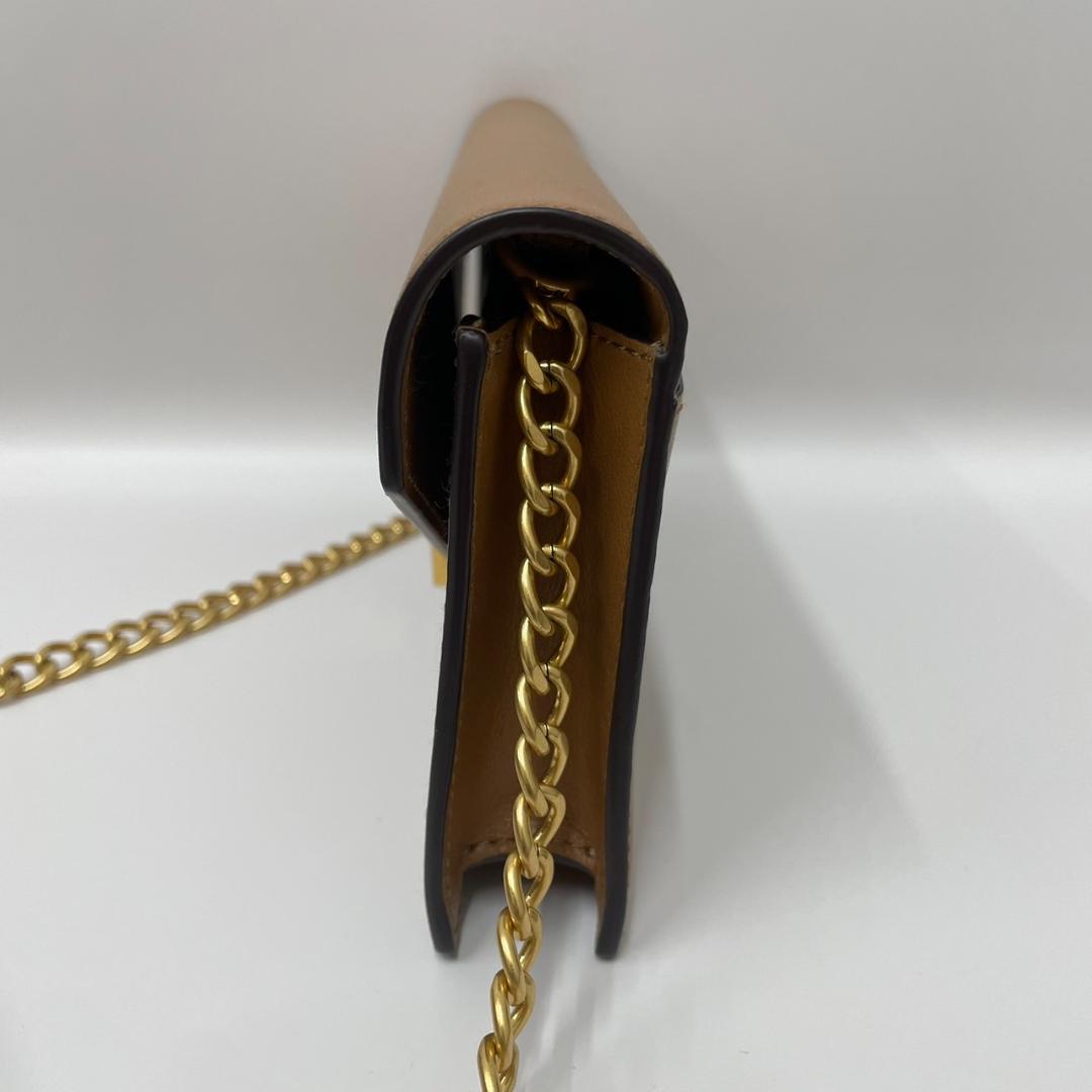 ブラウンショルダーバッグ