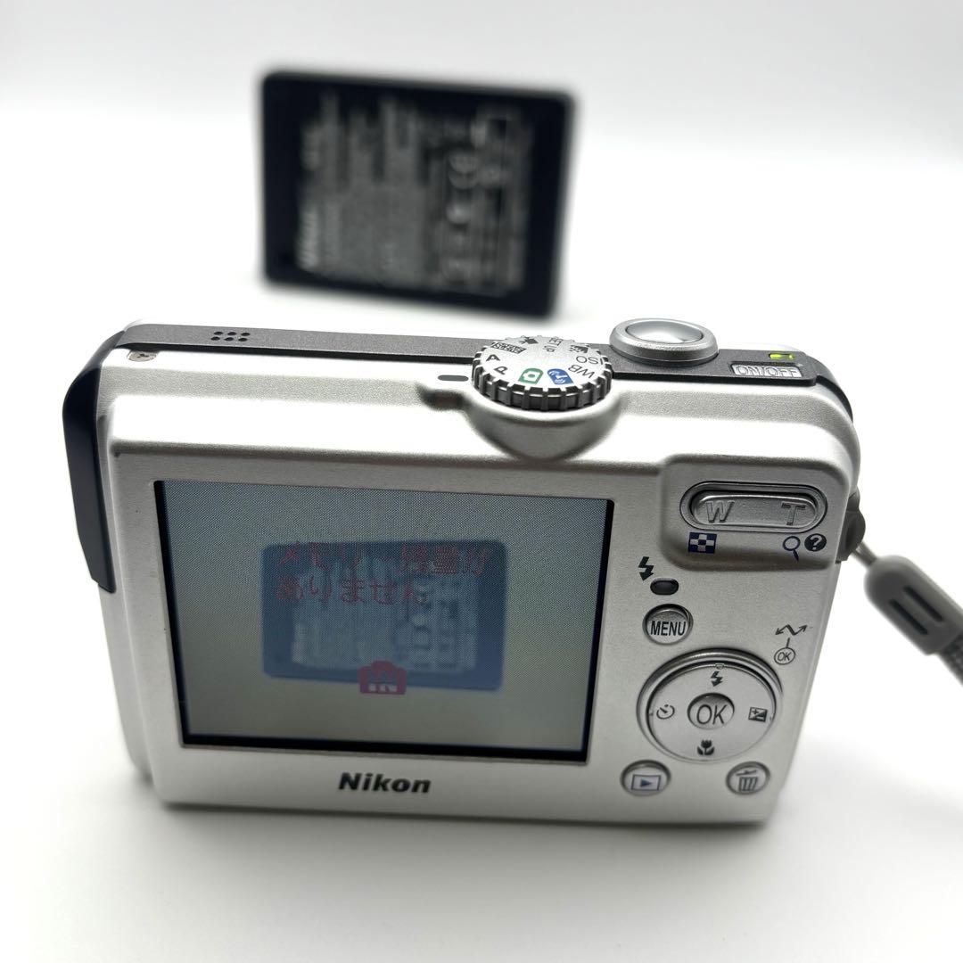 Nikon COOLPIX P1 シルバー 新品バッテリー付 Nikon COOLPIX P1 シルバー 新品バッテリー付 - メルカリ