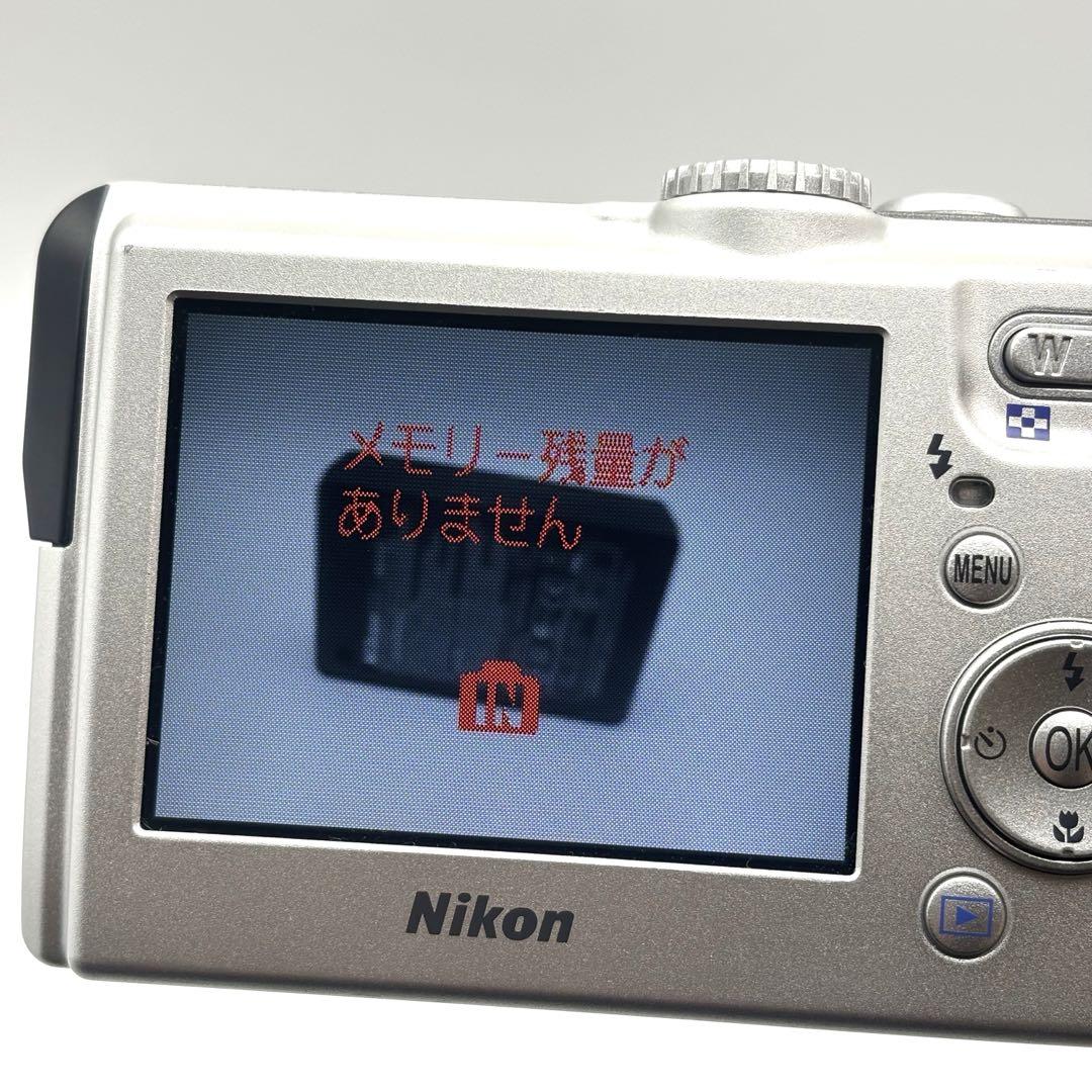 Nikon COOLPIX P1 シルバー 新品バッテリー付 Nikon COOLPIX P1 シルバー 新品バッテリー付 - メルカリ