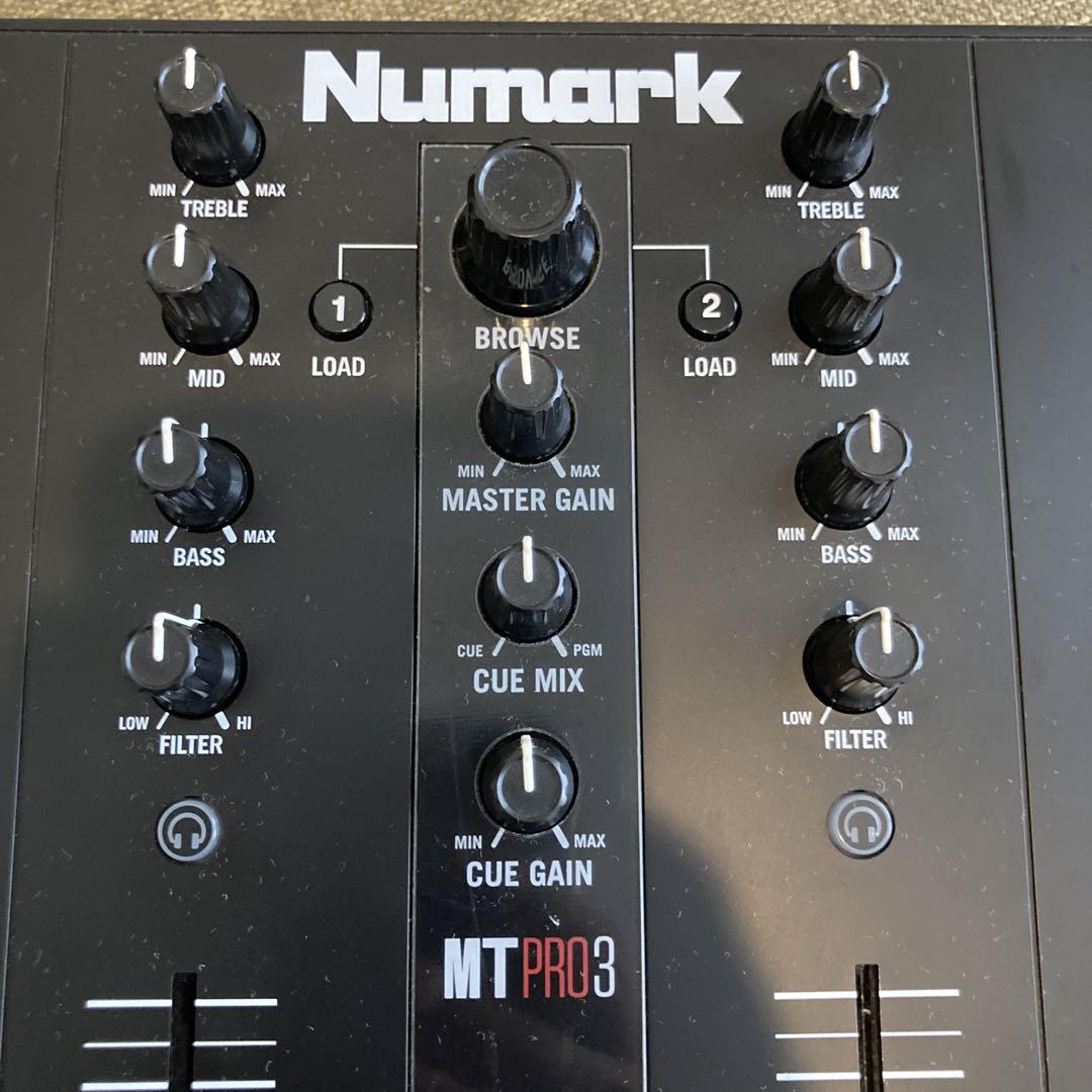 Numark Mixtrack Pro 3 Serato DJコントローラー