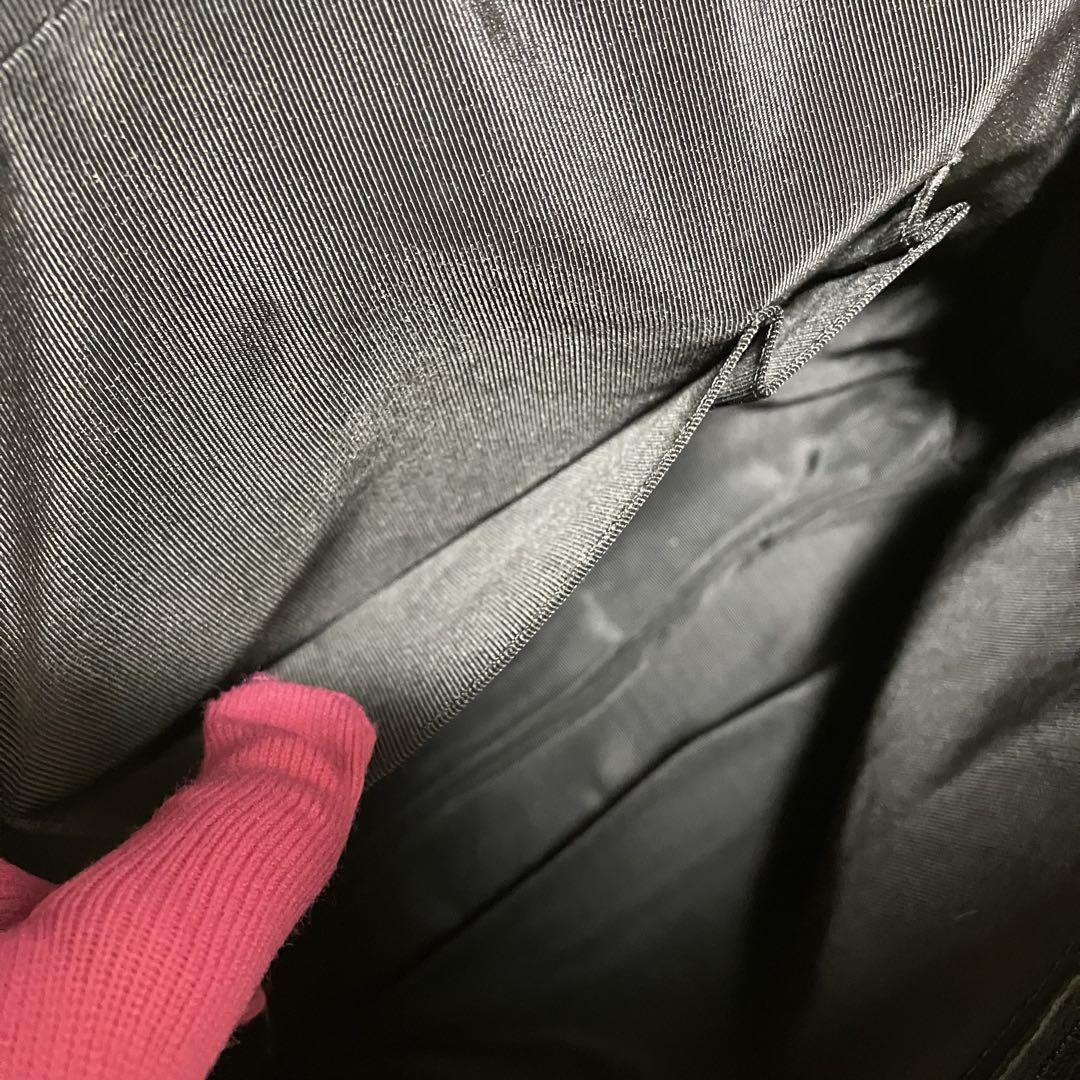 【ノーブランド扱い】【パイソン】 型押し 本革レザー / ビジネスバッグ　緑系