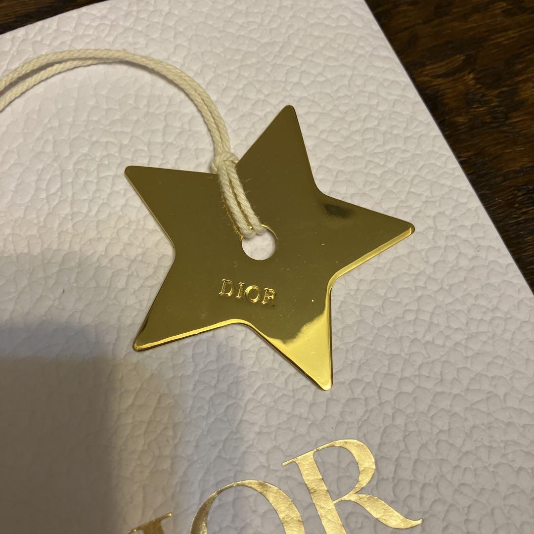DIOR ショッパー 紙袋 星のチャーム付き - メルカリ
