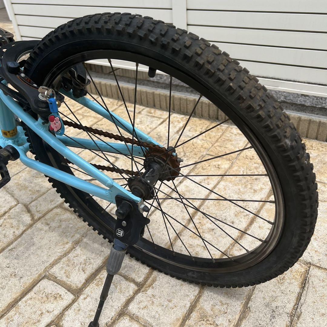 直接取引 ヨツバサイクル ジュニア自転車 水色 22インチ 廃盤