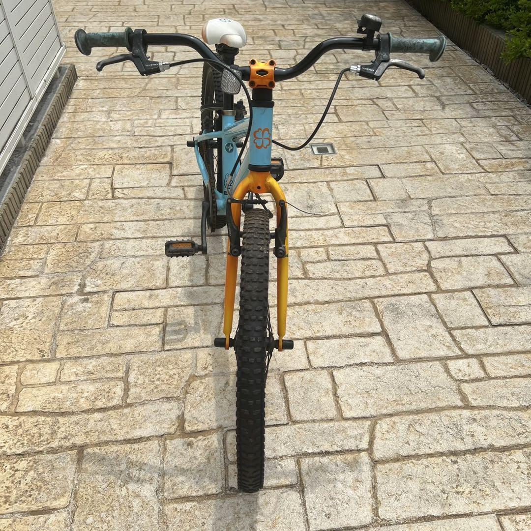 直接取引　ヨツバサイクル ジュニア自転車 水色　22インチ　廃盤