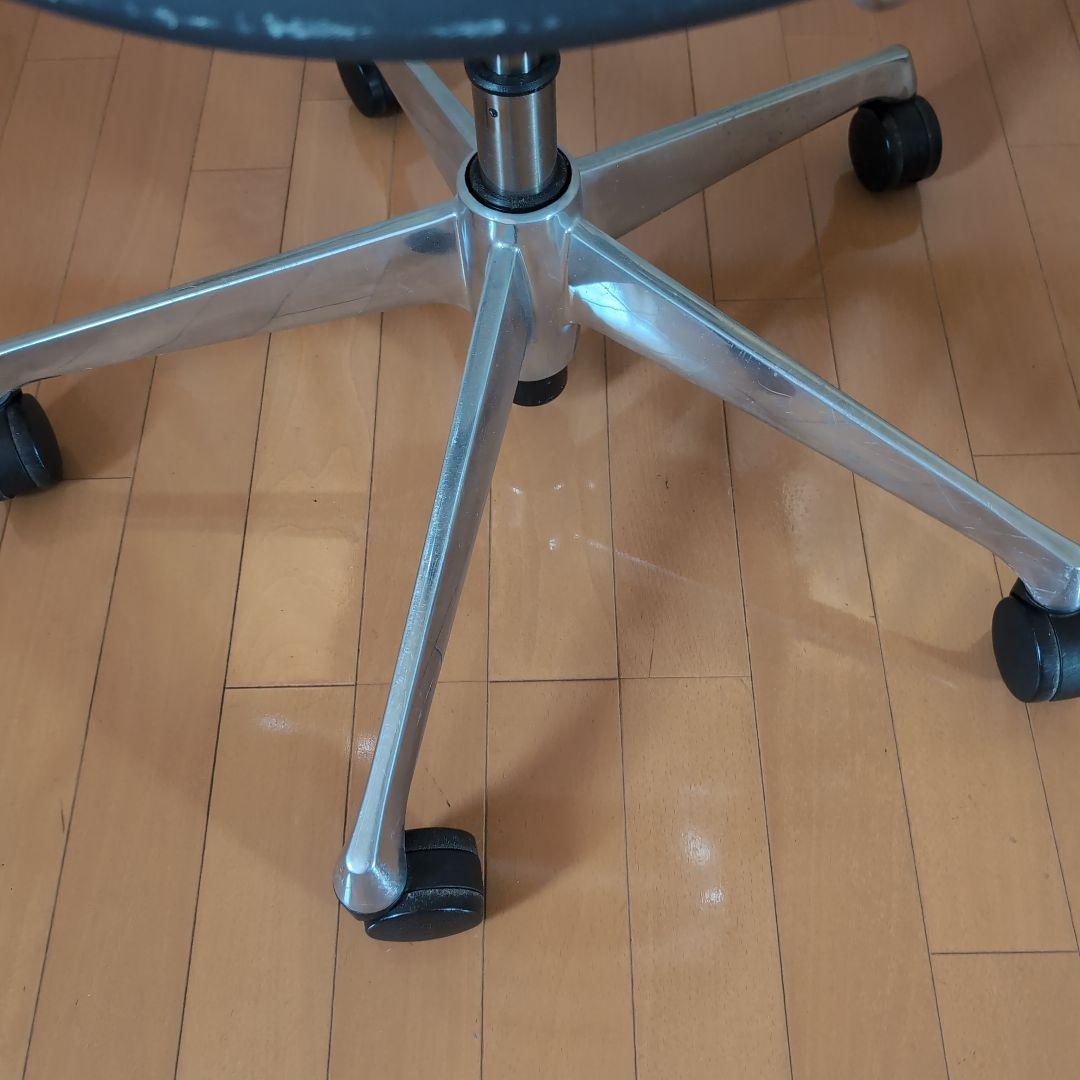 オカムラ メッシュオフィスチェア