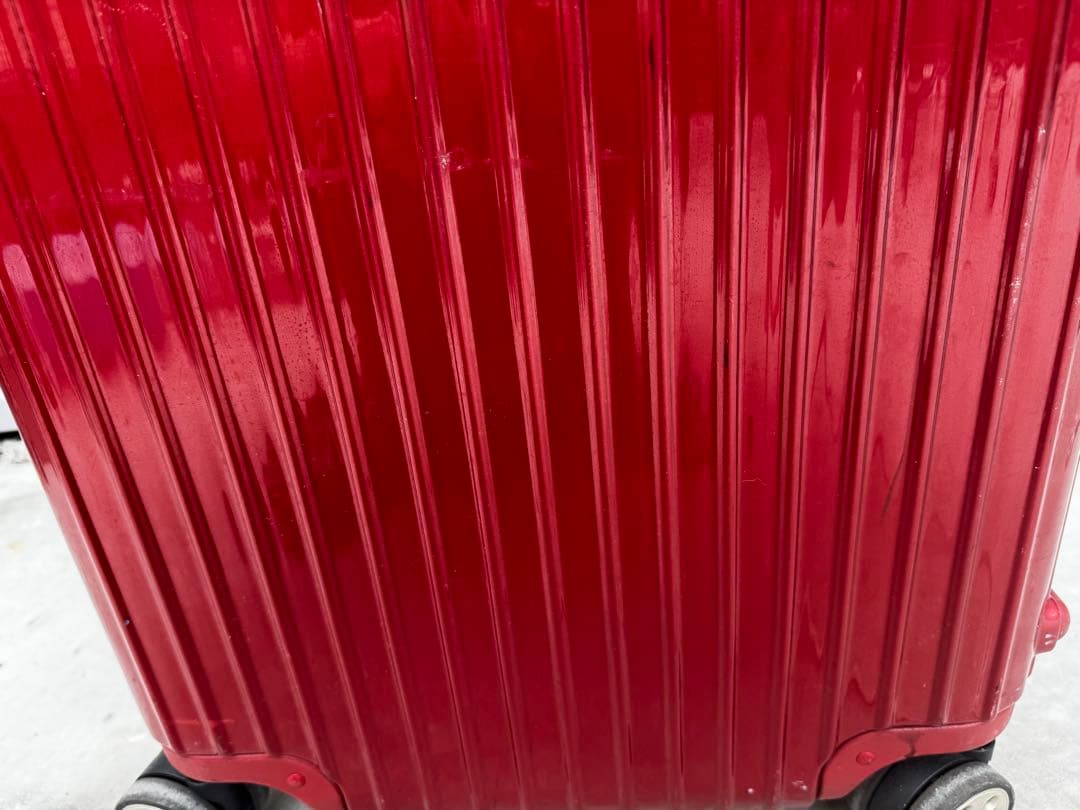 リモワ サルサデラックス 64L 4輪 リモワ サルサデラックス 64L 4輪