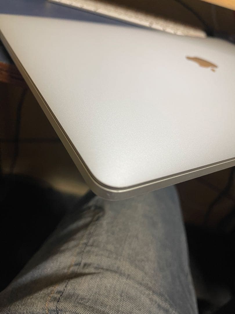 MacBook Pro 15 2017 i7 2.9GHz 16GB 512G MacBook Pro 15 2017 i7 2.9GHz 16GB 512G