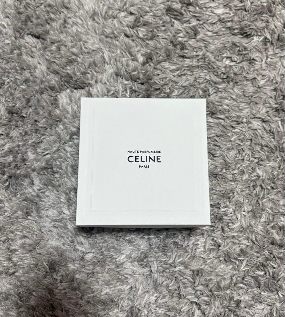 CELINE セリーヌ