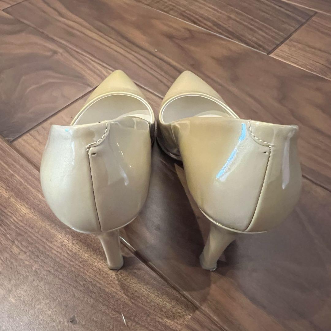 ●美品●DIANA ダイアナ　ローヒールパンプス　ゴールドベージュ　EM 23㎝ 中古・古着通販】DIANA (ダイアナ) ピンヒールエナメルパンプス