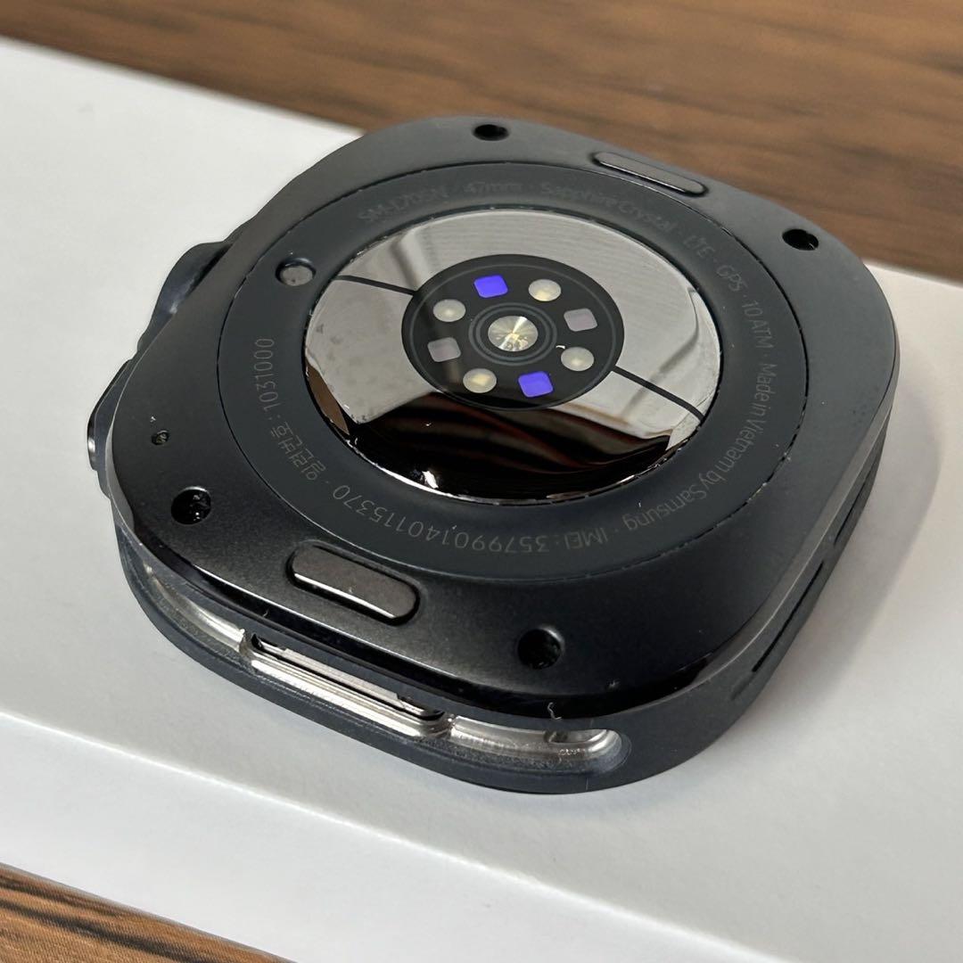 Galaxy Watch Ultra チタニウムグレー スマートウォッチ
