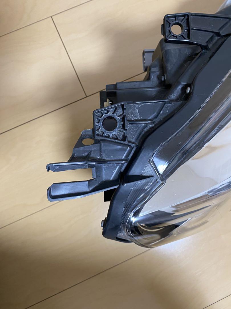 【ヘッドライト】トヨタ　86 後期　zn6 ヘッドライト右側