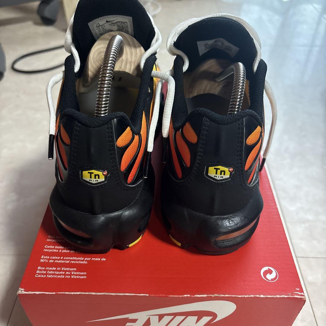 靴 Nike Air Max Plus Tn 25.5