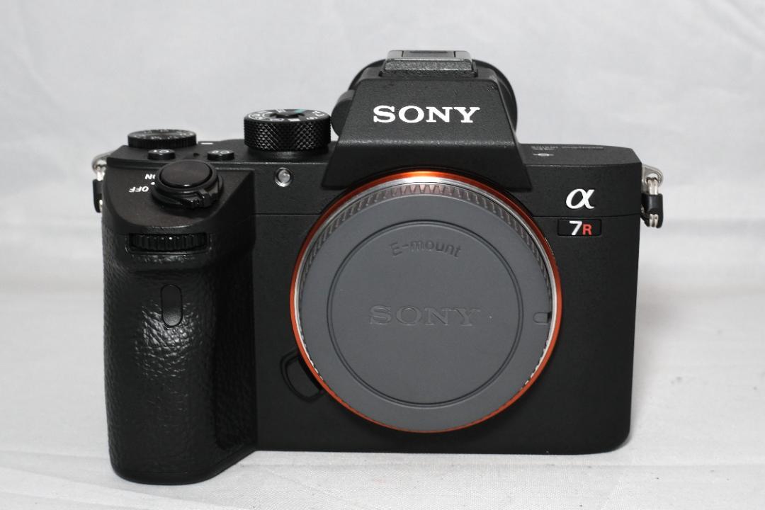 美品】SONY α7RIII 本体 箱一式（ILCE-7RM3） - メルカリ