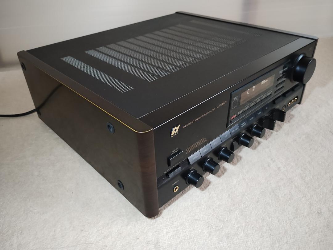 【外観美品 中古】サンスイ SANSUI AU-V7000