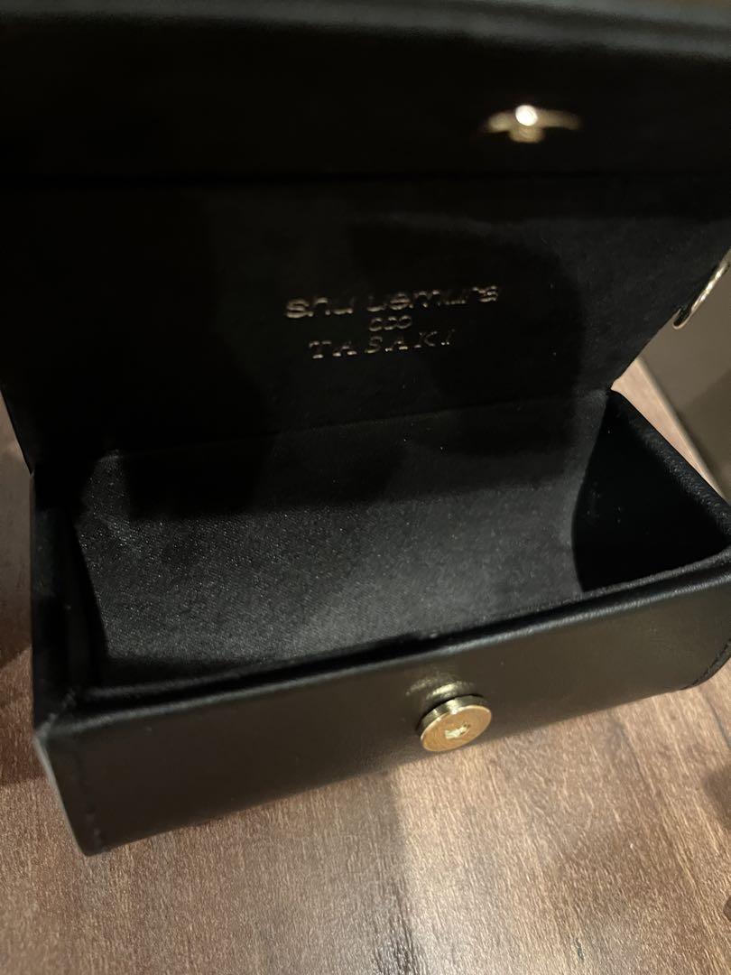 ゼニス新作モデル shu uemura×TASAKI ショルダー付きアクセサリーポーチ バッグ