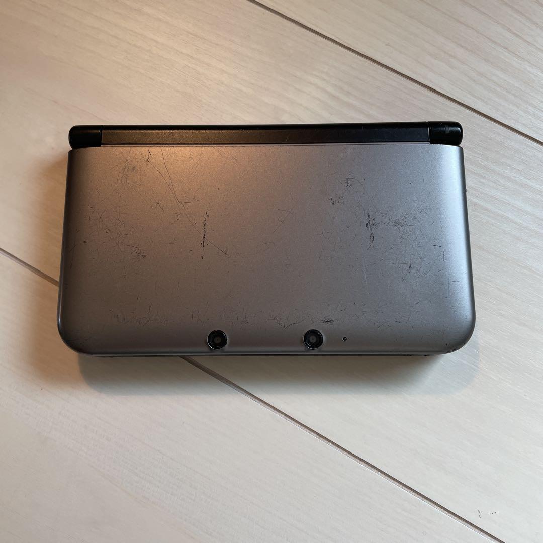任天堂 3DS LL グレー 本体　充電器　ソフト　SDカード付き 9,360円