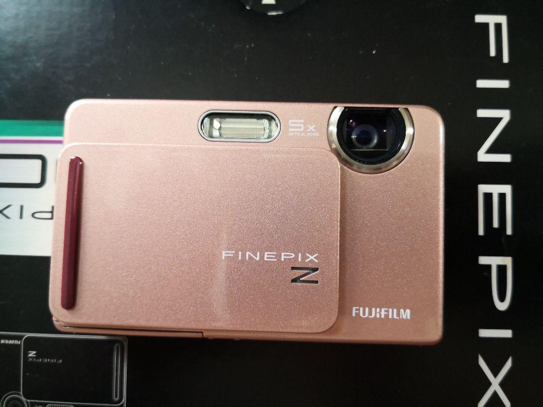 美品　富士フィルム　FINEPIX Z300 ピンク