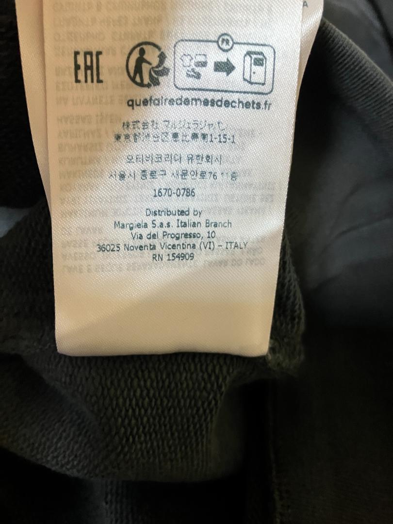 バックロゴパーカー 黒