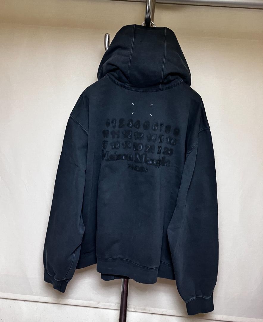 24aw