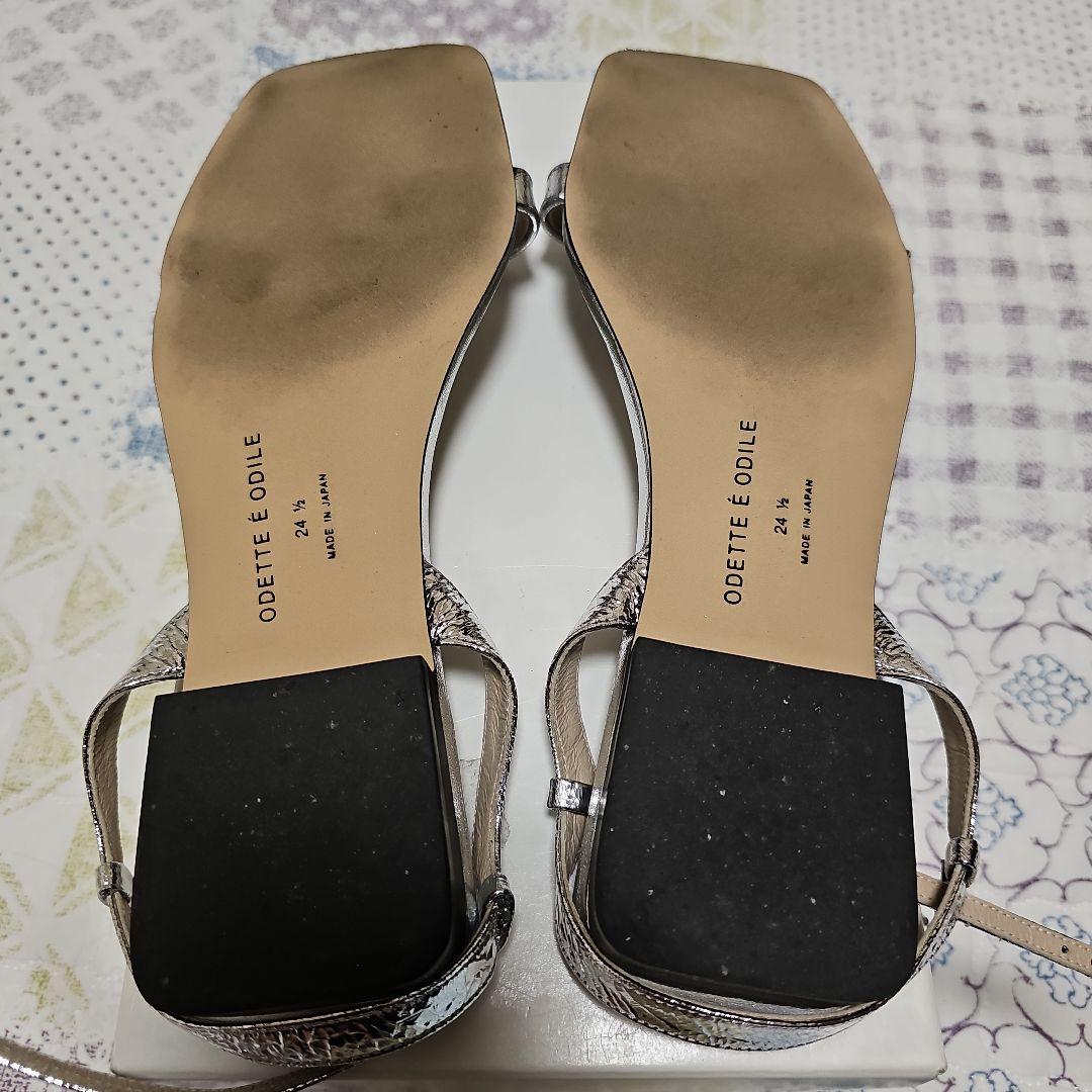 ODETTE E ODILE ナローライン サンダル20↑ シルバー 24.5