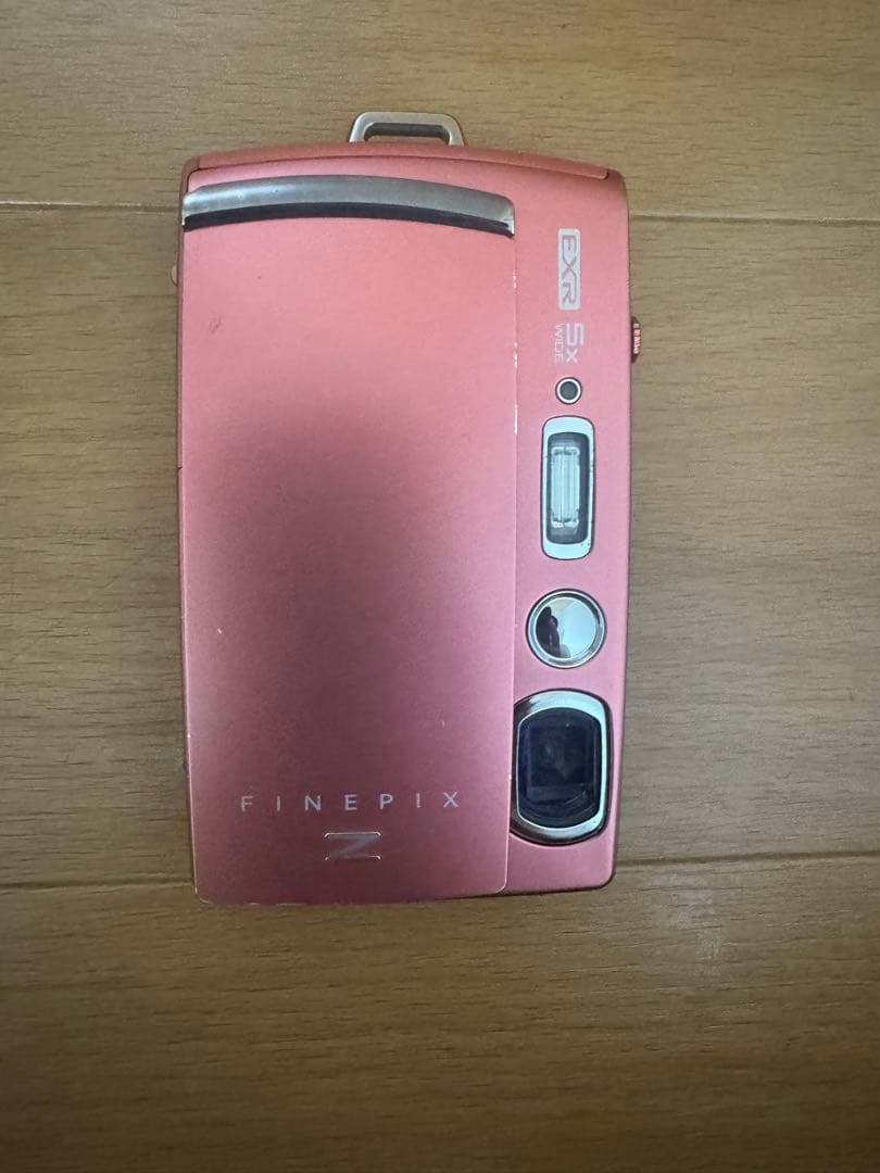 富士フイルム　FUJIFILM FINEPIX Z1100EXR デジカメ