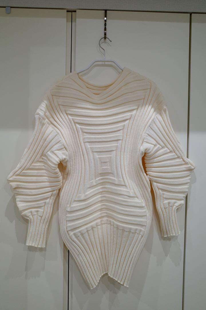 白色 PLEATS PLEASE ISSEY MIYAKE FROST KNIT 白色 PLEATS PLEASE ISSEY MIYAKE FROST KNIT