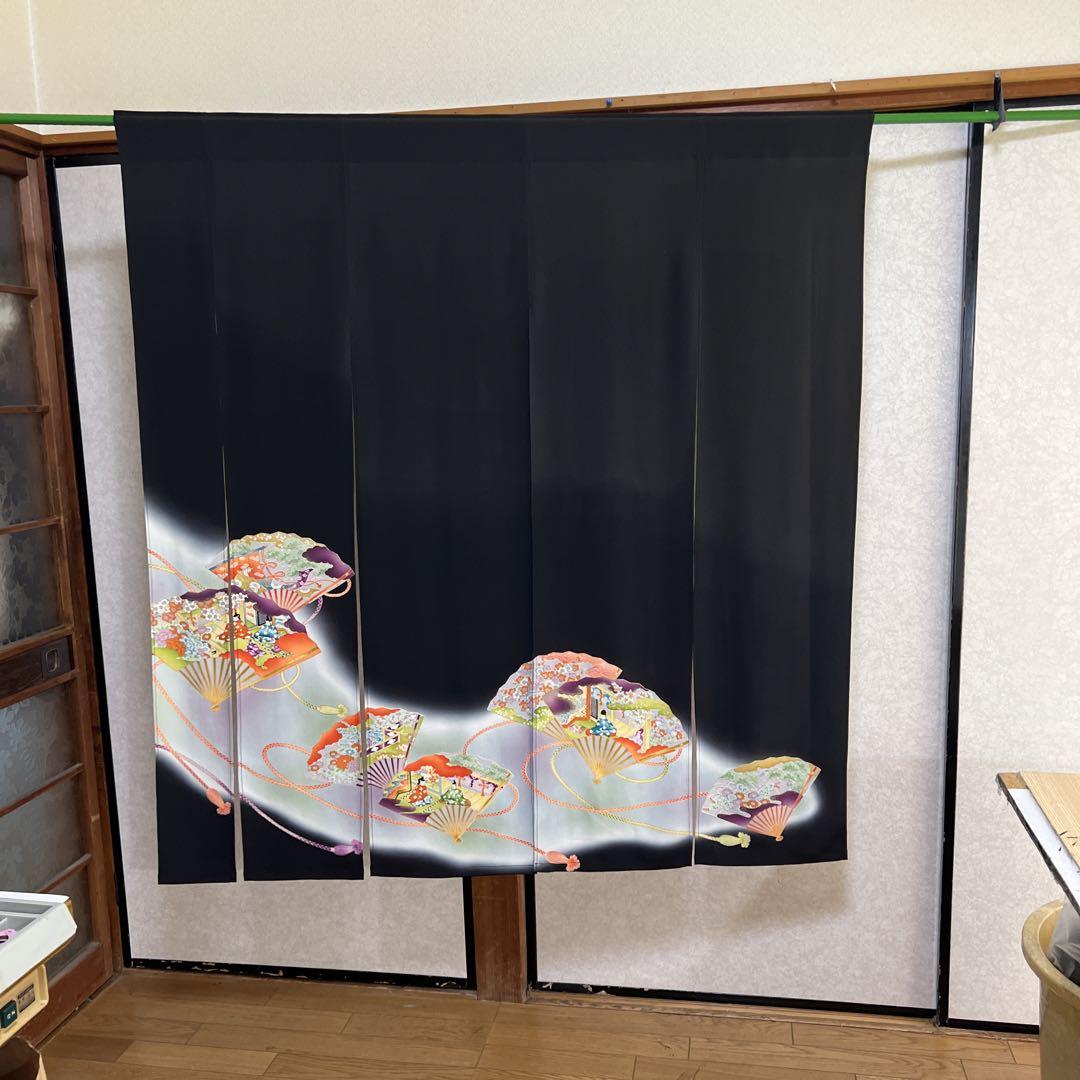 黒留袖〜リメイク暖簾ーシルク素材、扇、ビンテージ、1点物作品！ 黒留袖〜リメイク暖簾ーシルク素材、扇、ビンテージ、1点物作品