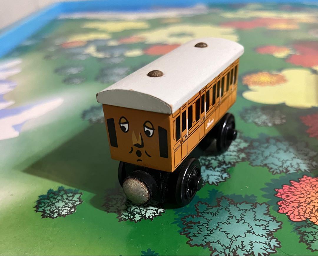 木製トーマス アニーとクララベル ラーニングカーブ社 アニーとクララベルのナップフォードステーション 《木製レール