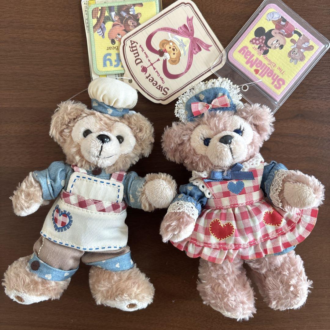 【国内配送】 ダッフィー シェリーメイにぬいぐるみバッジ バレンタイン 新品 ぬいぐるみ