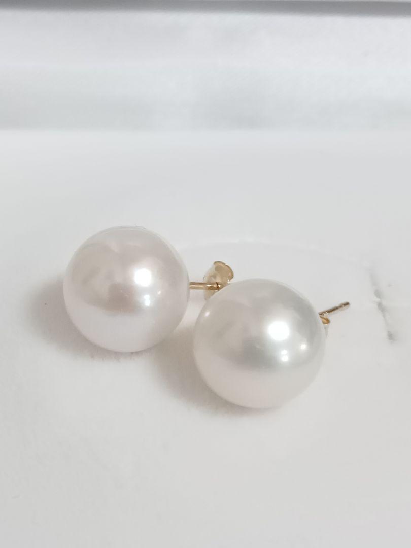 定番の中古商品 1761 k10刻ラウンドキズなし約10.0㎜ 天然あこや本真珠 スタッド アクセサリー