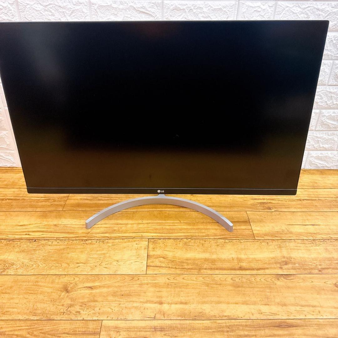 LG モニター　32UN500-W 31.5インチ　4K
